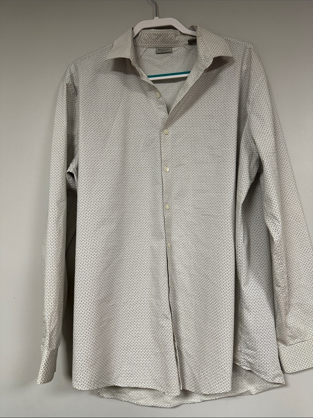 Kenneth Cole Reaction Button Down Shirt, Slim Fit Stretch Care18  34/35. NWOT